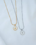 Colar Medalha com Menino/a